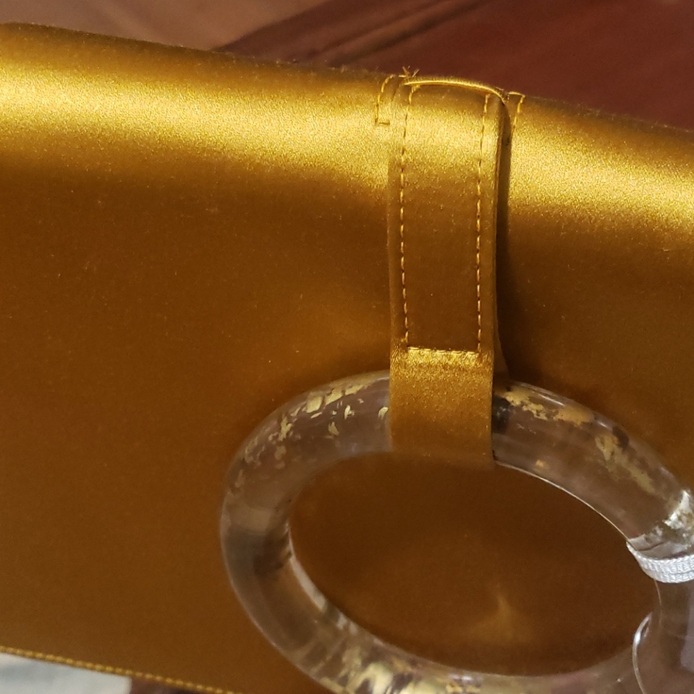 Satin gold bangle bag - Picture 5 of 6
